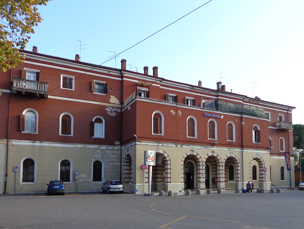 Stazione Peschiera del Garda