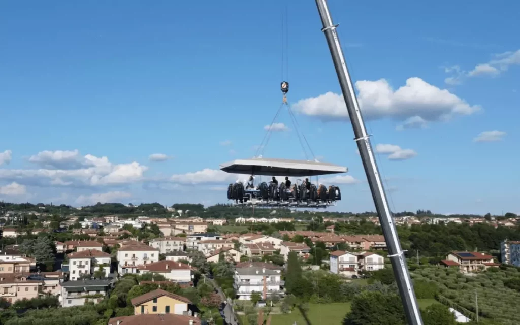 Dinner in the sky