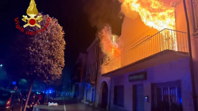 Incendio in palazzina