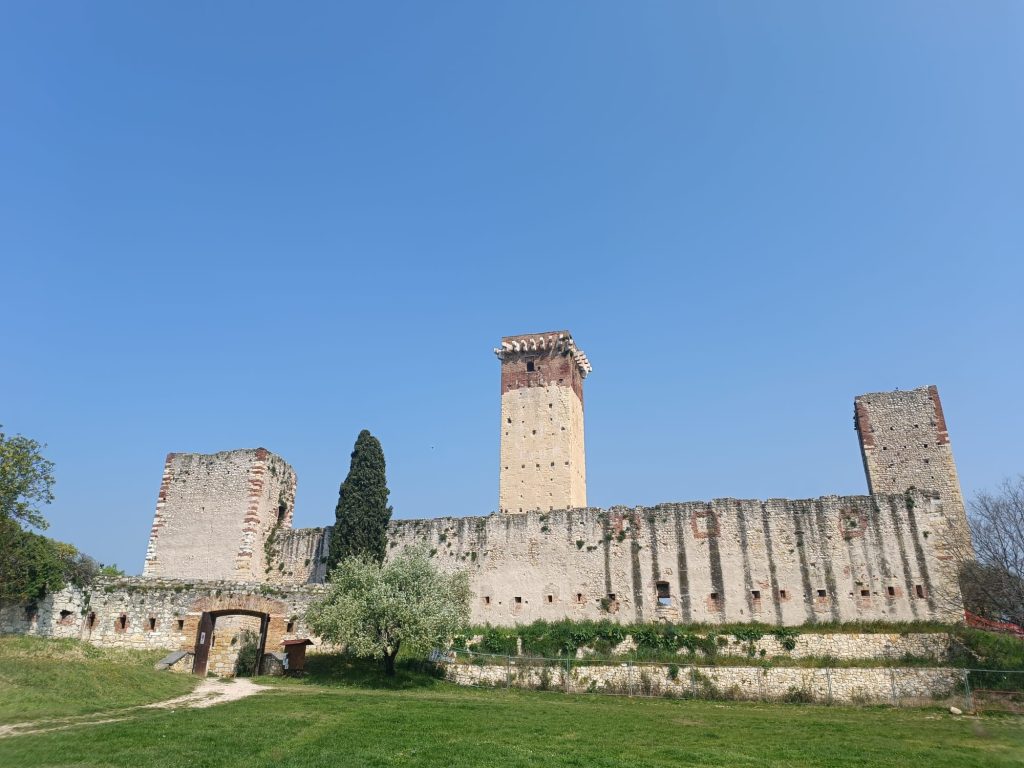 Castello di Montorio