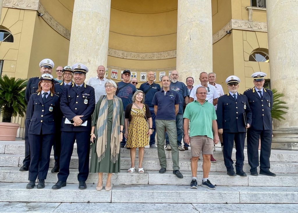 Nonni e nonne per la scuola