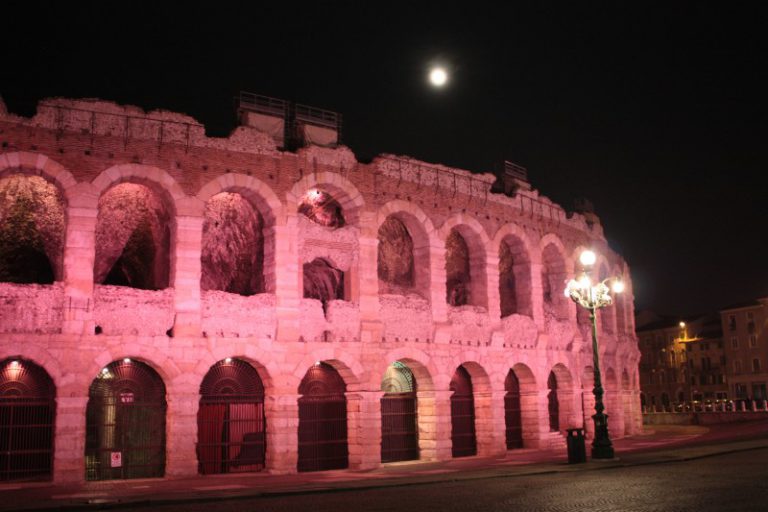 Arena tinta di rosa