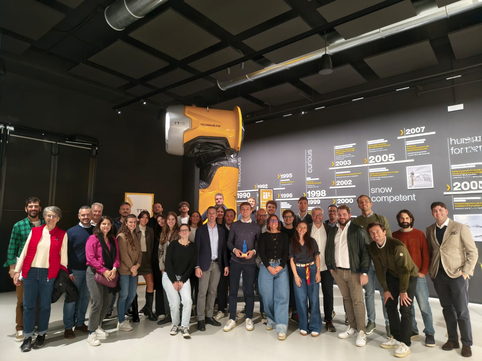 GRUPPO IN VISITA PRESSO TECHNOALPIN.