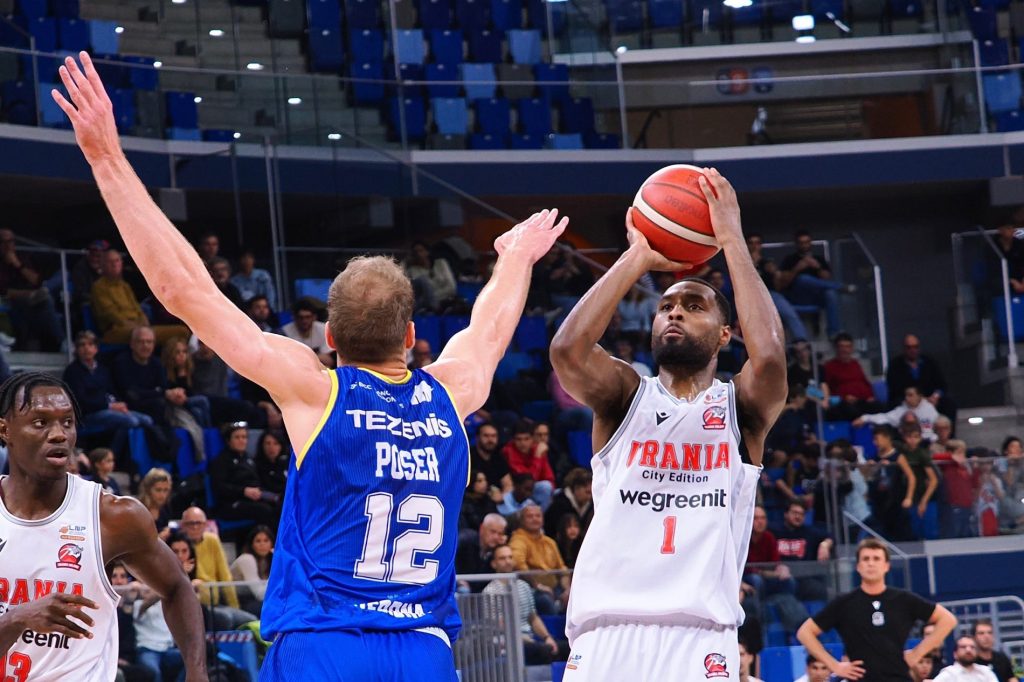 Tezenis Verona contro Milano