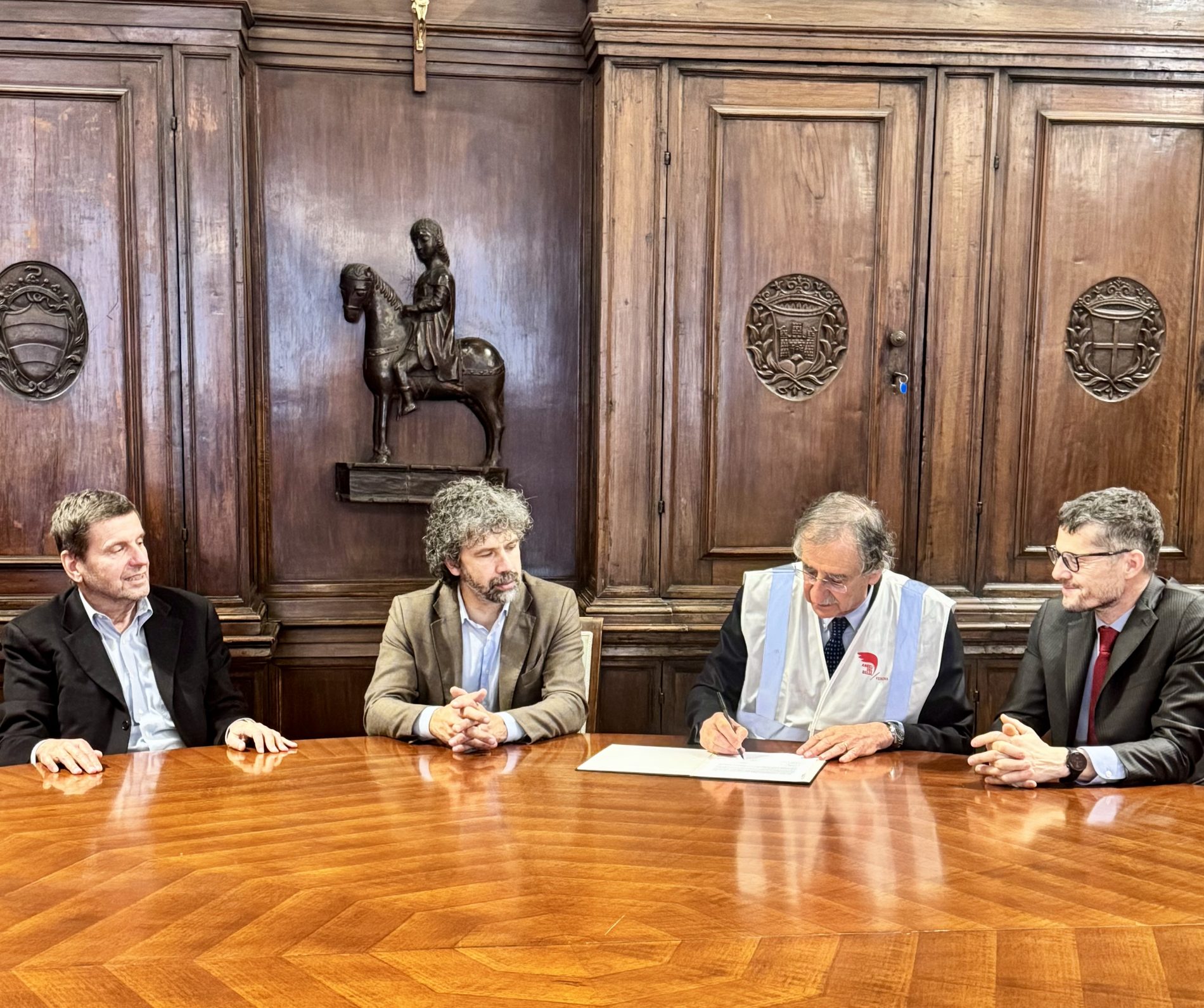 Tommasi alla firma