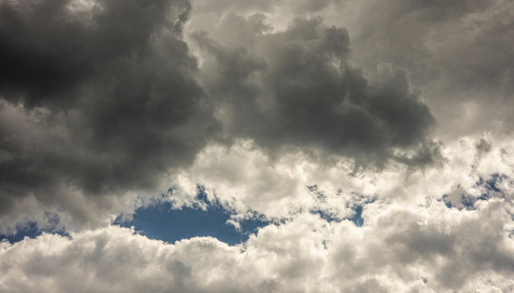 cielo nuvoloso