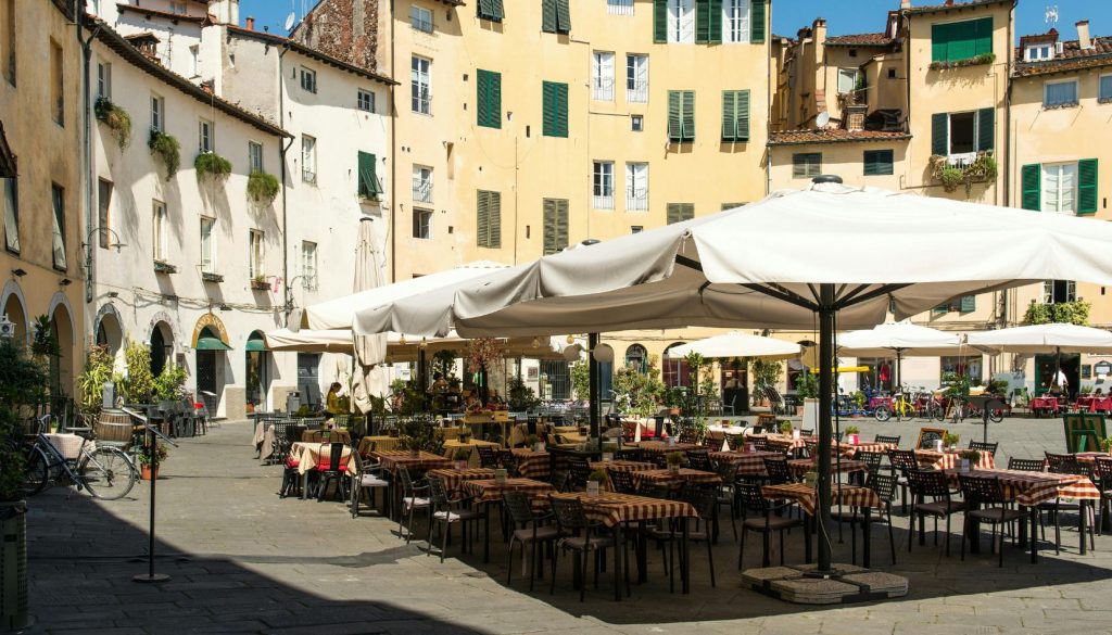 tavolini esterni ristorante