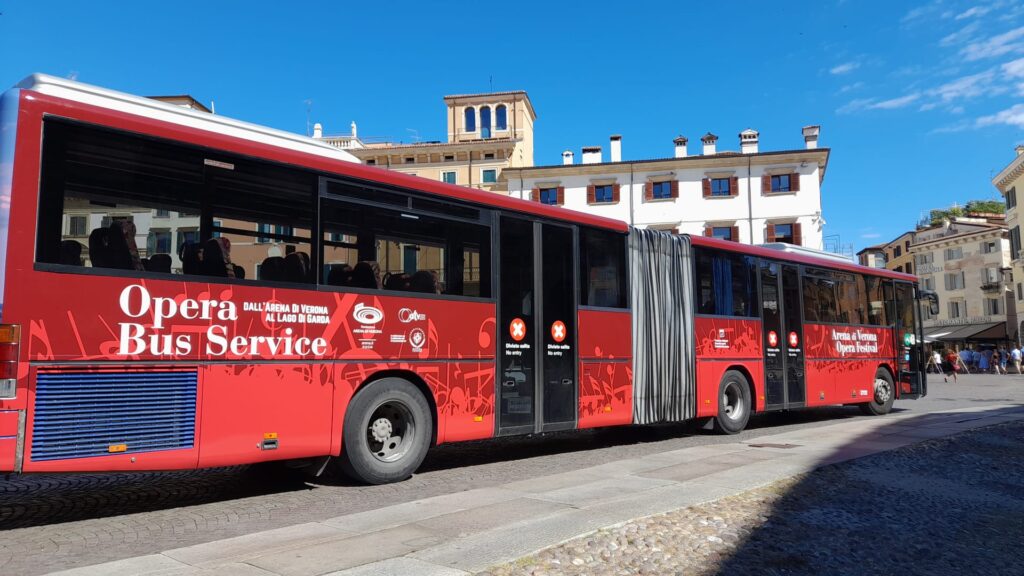 Opera Bus