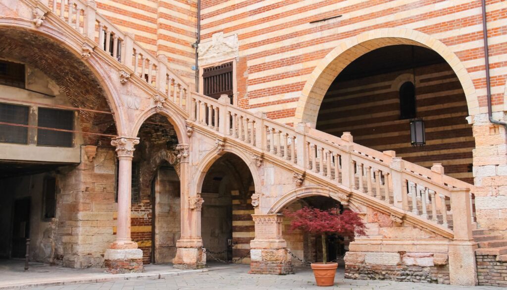 scala della ragione verona