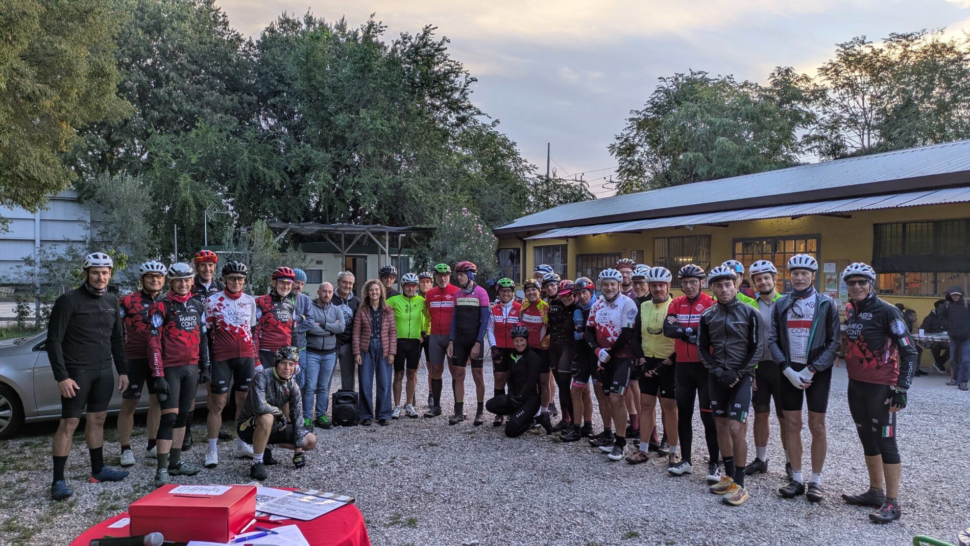 Asfa Tour alla partenza dalla ciclofficina Kamara d'Aria