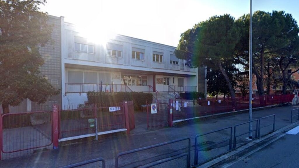 sala A. Benato di via Mincio 12