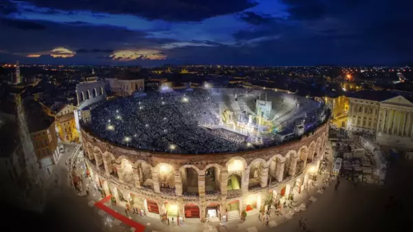 Spettacolo Notturno Arena di Verona Notte Opera Festival